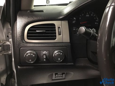 Used 2012 Chevrolet Avalanche LT w/ Suspension Package, Off-Road image 23