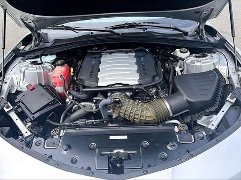 Used 2018 Chevrolet Camaro SS w/ Redline Edition RWD image 10
