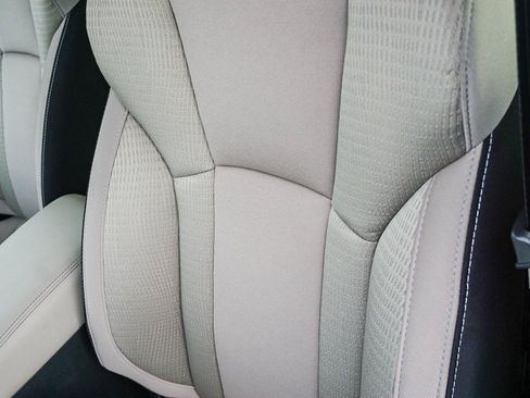 Used 2024 Subaru Ascent Premium w/ Convenience Package image 20