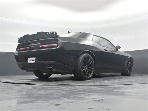 Used 2018 Dodge Challenger T/A image 40