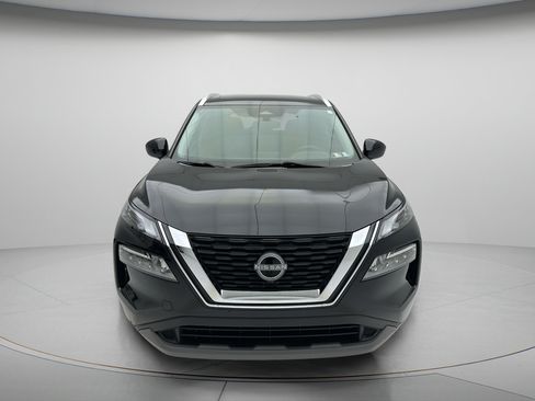 Used 2023 Nissan Rogue SV w/ SV Premium B Package AWD/4WD image 2