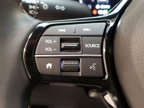 Certified 2024 Honda HR-V Sport image 11