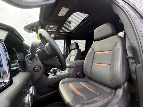 Used 2025 GMC Sierra 1500 AT4 w/ AT4 Premium Package image 31