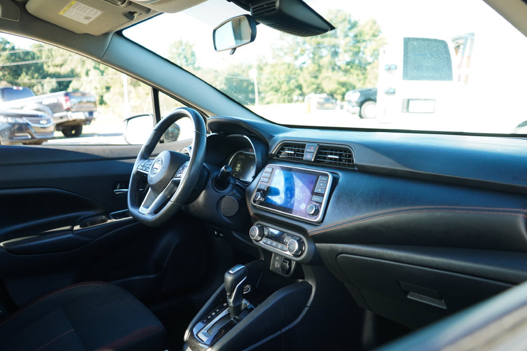 Used 2020 Nissan Versa SR w/ Convenience Package FWD image 14