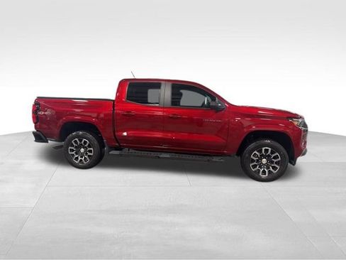 Used 2024 Chevrolet Colorado LT w/ LT Convenience Package III image 11