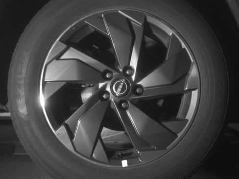 Used 2025 Nissan Rogue SV image 15