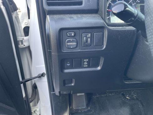 Used 2019 Toyota 4Runner TRD Off-Road image 29