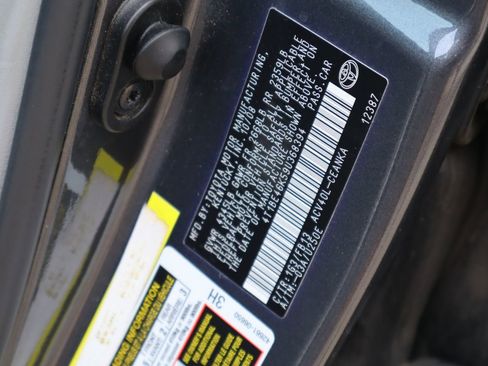 Used 2009 Toyota Camry LE FWD image 24