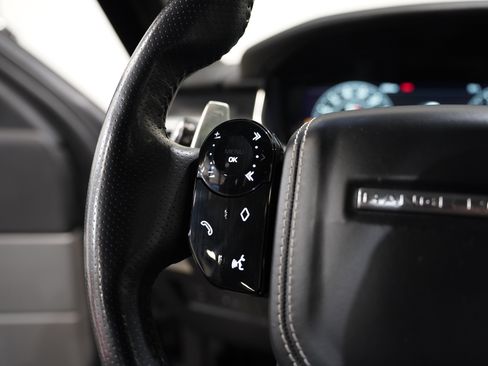 Used 2018 Land Rover Range Rover Sport SVR image 43