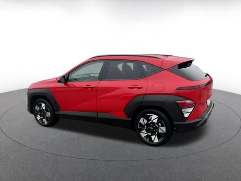 Used 2025 Hyundai Kona SEL image 9