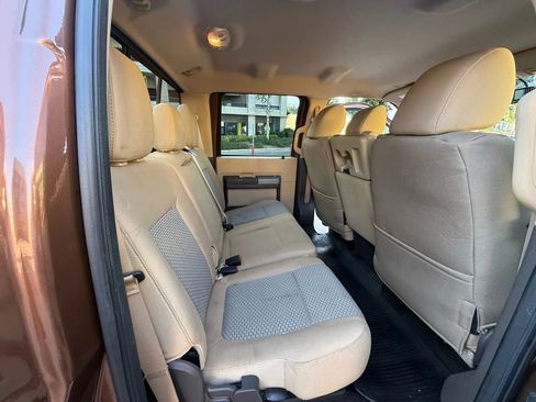 Used 2011 Ford F250 XLT w/ XLT Premium Pkg image 12