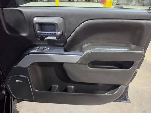 Used 2018 Chevrolet Silverado 1500 LTZ Z71 w/ LTZ Plus Package AWD/4WD image 37