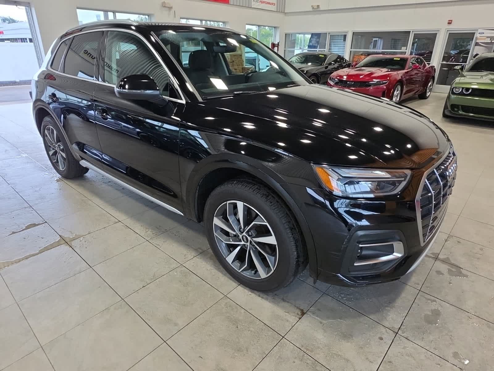 Used 2021 Audi Q5 2.0T Premium w/ Convenience Package AWD/4WD image 4