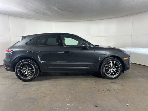 Certified 2025 Porsche Macan image 9