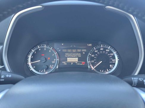 Certified 2025 Toyota Highlander XLE image 25