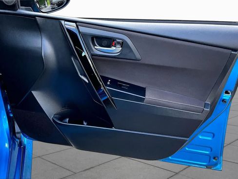 Used 2018 Toyota Corolla iM w/ All-Weather Mat Package FWD image 21
