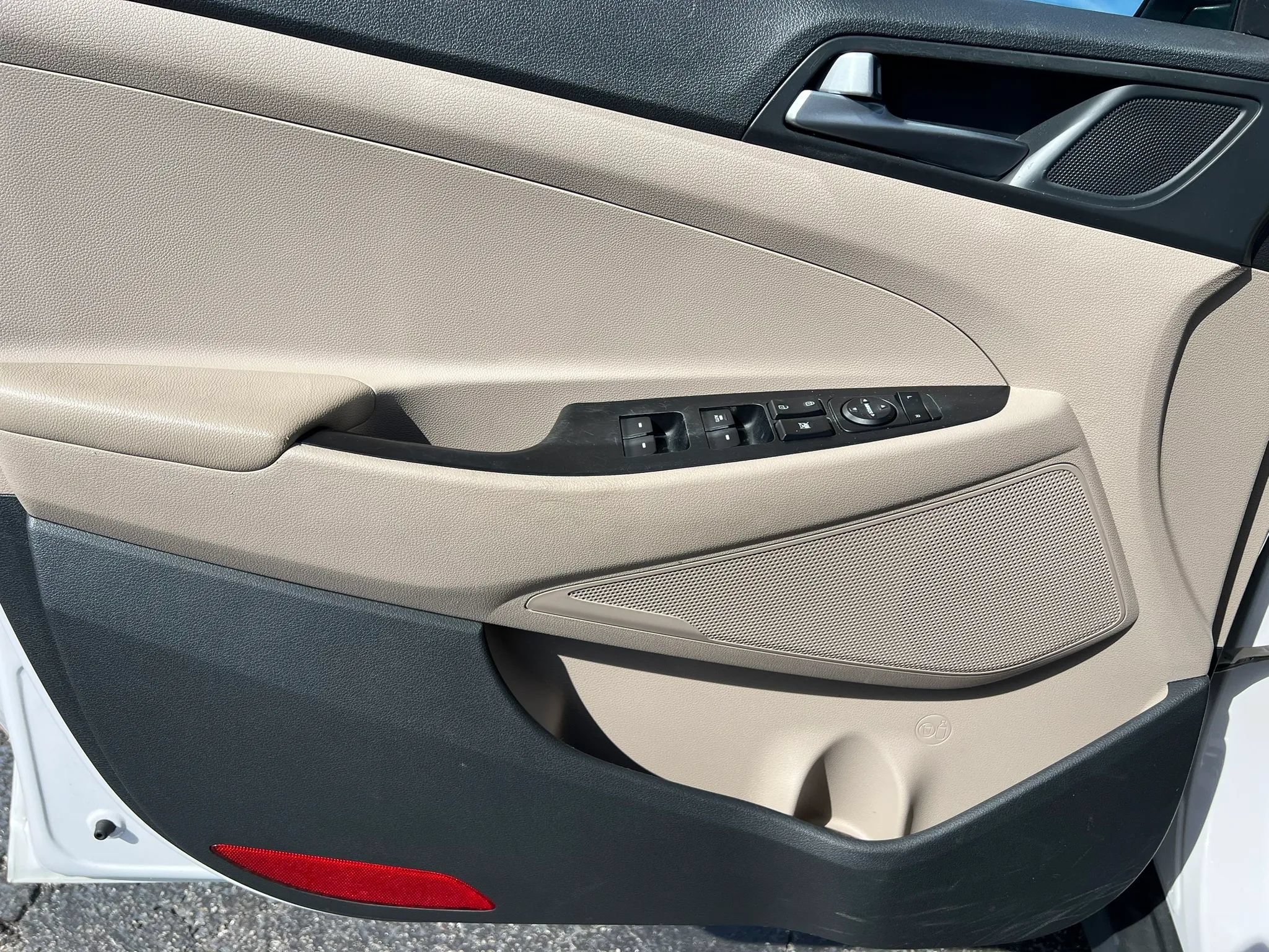 Used 2017 Hyundai Tucson SE w/ SE Popular Package 02 FWD image 8