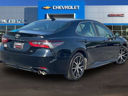Used 2024 Toyota Camry SE FWD image 6
