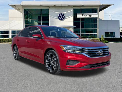 Used 2020 Volkswagen Passat 2.0T SEL FWD image 1