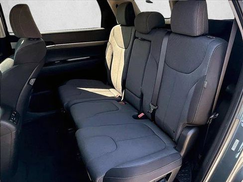 Used 2023 Hyundai Palisade SE w/ Cargo Package FWD image 27