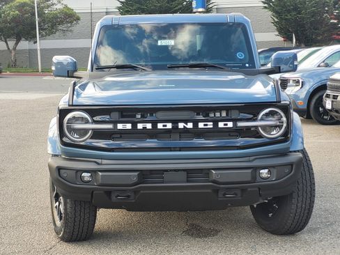 New 2025 Ford Bronco Outer Banks image 3