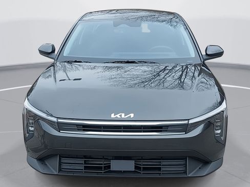 New 2026 Kia K4 LXS image 2