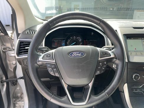 Used 2018 Ford Edge SEL w/ Equipment Group 201A AWD/4WD image 14
