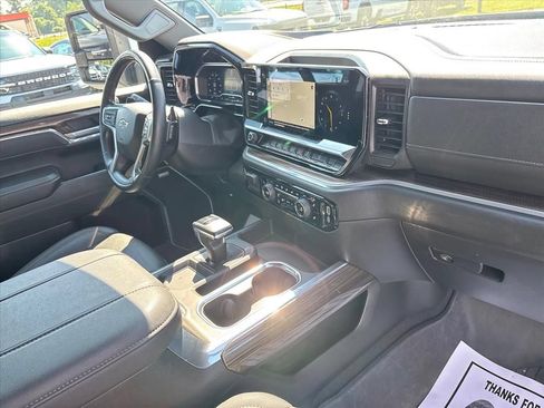 Used 2023 Chevrolet Silverado 1500 RST AWD/4WD image 12