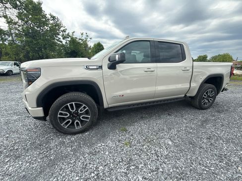 New 2026 GMC Sierra 1500 AT4 w/ AT4 Premium Package AWD/4WD image 4