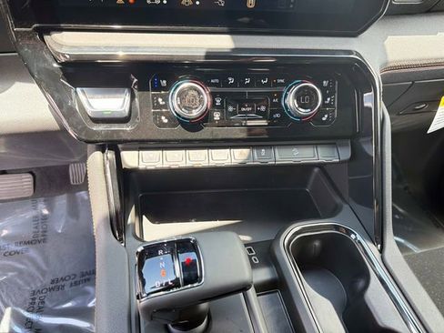 New 2026 GMC Sierra 1500 AT4 w/ AT4 Premium Package AWD/4WD image 25