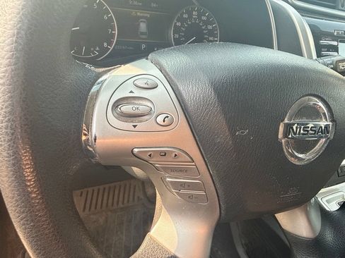 Used 2018 Nissan Murano S AWD/4WD image 16