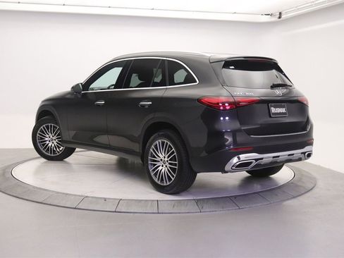 New 2026 Mercedes-Benz GLC 300 image 2