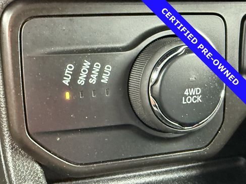 Used 2021 Jeep Renegade Latitude image 30