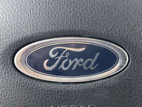 Used 2024 Ford Expedition Limited RWD image 29