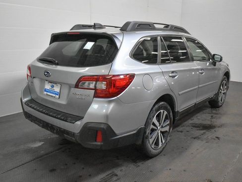 Used 2019 Subaru Outback 3.6R Limited w/ Popular Package #2 image 5