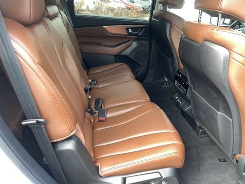 Used 2023 Acura MDX SH-AWD w/ Technology Package image 8