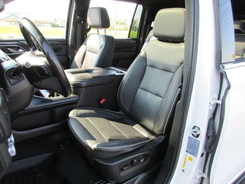 Certified 2023 GMC Yukon XL SLT AWD/4WD image 22