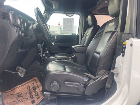 Used 2021 Jeep Wrangler Sport S image 19