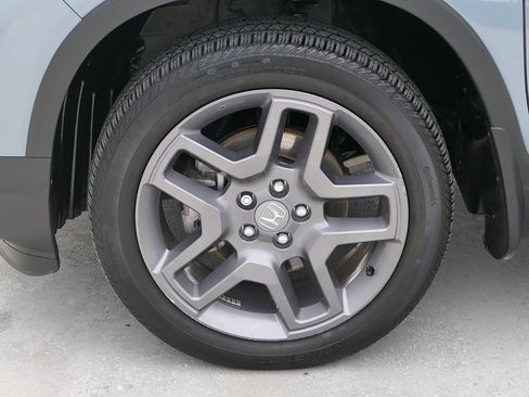 Used 2023 Honda Passport EX-L image 9