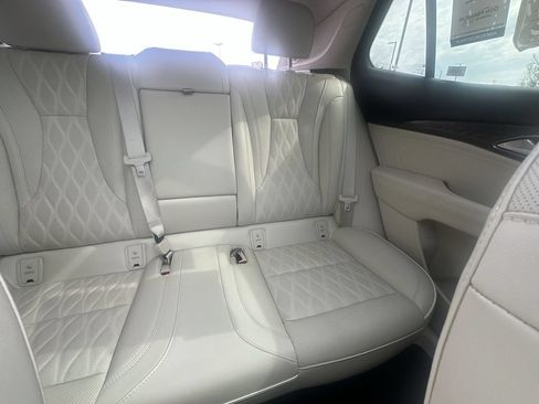 Used 2023 Buick Envision Avenir AWD/4WD image 16