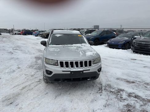Used 2014 Jeep Compass Sport w/ Power Value Group image 3