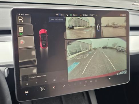 Used 2024 Tesla Model Y Performance image 42