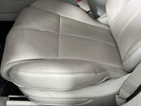 Used 2020 Lincoln Continental Reserve w/ Luxury Package image 16