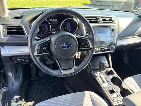 Used 2019 Subaru Outback 2.5i Premium AWD/4WD image 14