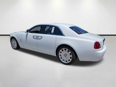 Used 2015 Rolls-Royce Ghost RWD image 6