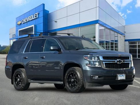 Used 2019 Chevrolet Tahoe LT w/ Luxury Package AWD/4WD image 9