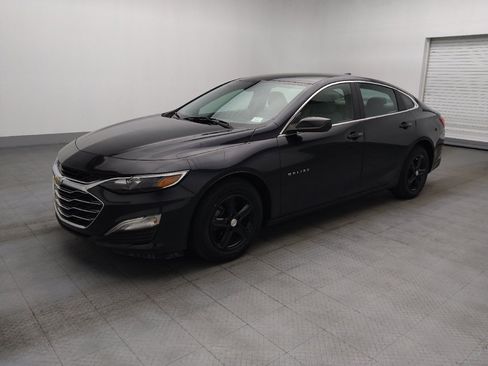 Used 2022 Chevrolet Malibu LS FWD image 2