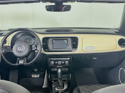 Used 2019 Volkswagen Beetle 2.0T SE image 10