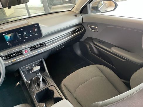 Used 2025 Kia K4 LXS image 34