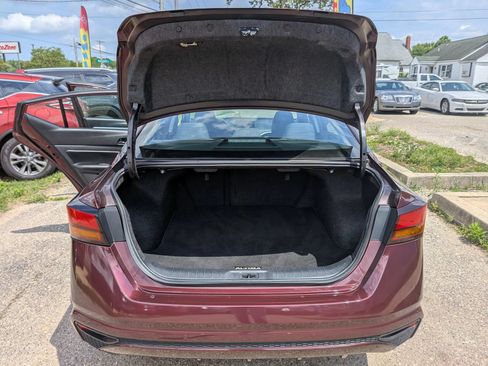 Used 2023 Nissan Altima 2.5 SV FWD image 28